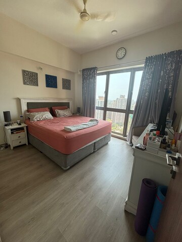 Master Bedroom in 3.5 BHK Apartment at Sheth Auris Serenity Tower 1, Malad West – for Sale