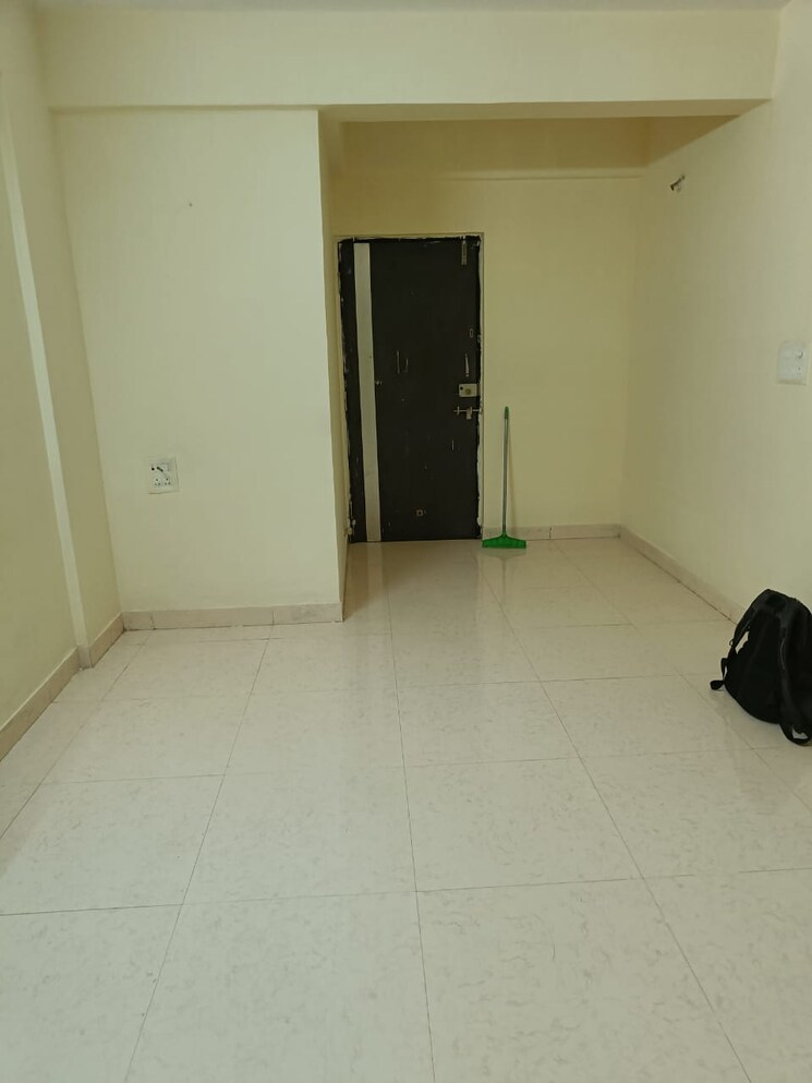 Room, sara-city 2 Bedroom 1056 Sq.Ft. Apartment In Chakan Pune 7998229