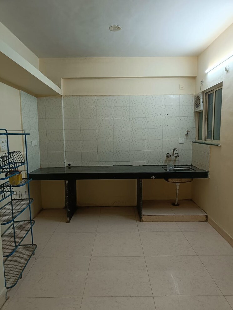 Kitchen, sara-city 2 Bedroom 1056 Sq.Ft. Apartment In Chakan Pune 7998229