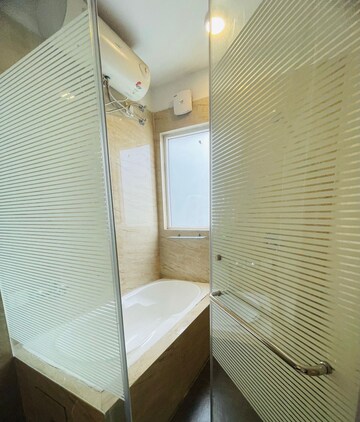 Bathroom in 4 BHK Builder Floor at Ardee City, Sector 52 – for Rent