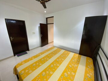 Bedroom in 3 BHK Apartment at Pitampura – for Rent