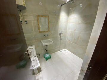 Bathroom in 3 BHK Apartment at Pitampura – for Rent