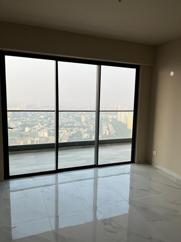 Room in 2 BHK Apartment at M3M Sky City, Sector 65 – for Rent