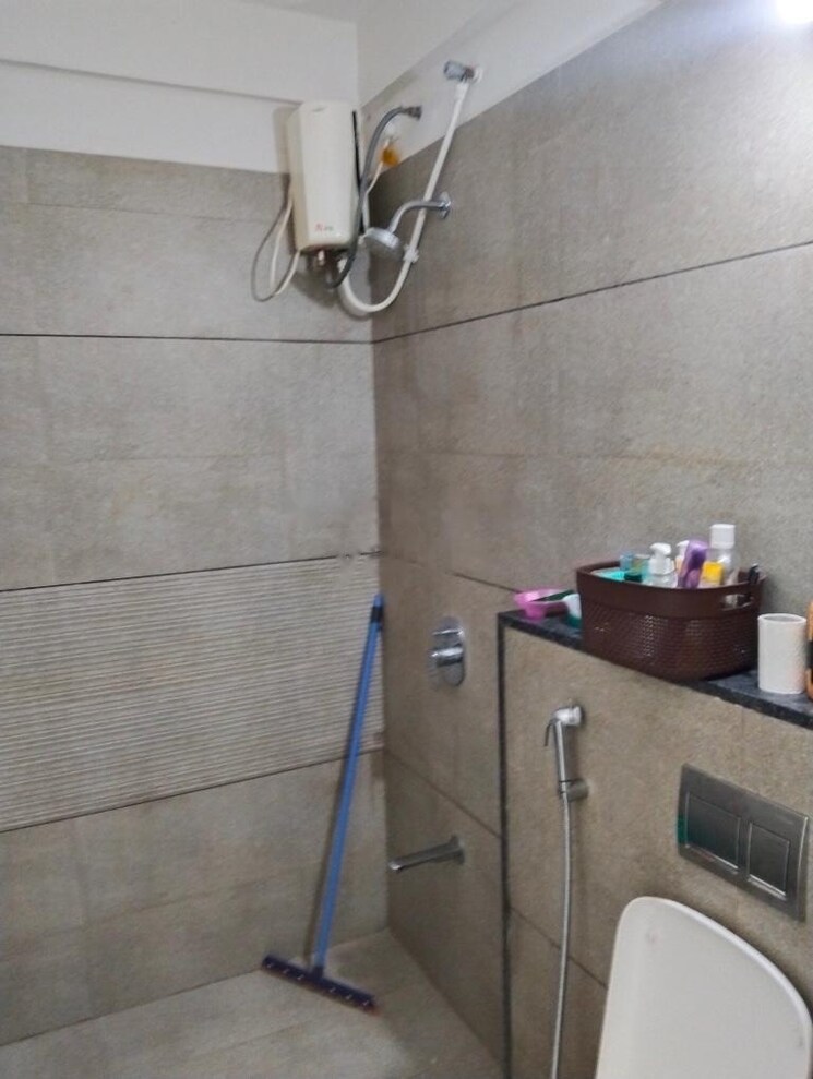 Bathroom, rohan-madhuban 2 Bedroom 800 Sq.Ft. Apartment In Bavdhan Pune 7998390