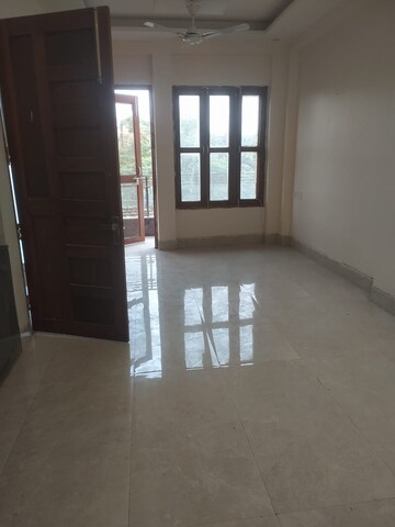 Room in 2 BHK Villa at RWA Apartments Sector 41, Sector 41 – for Rent
