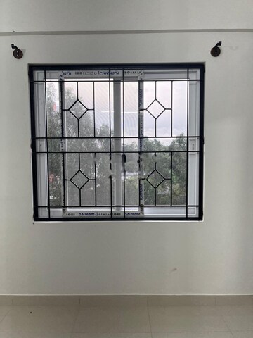 Room in 2 BHK Apartment at Shriram Liberty Square, Electronic City Phase ii – for Rent