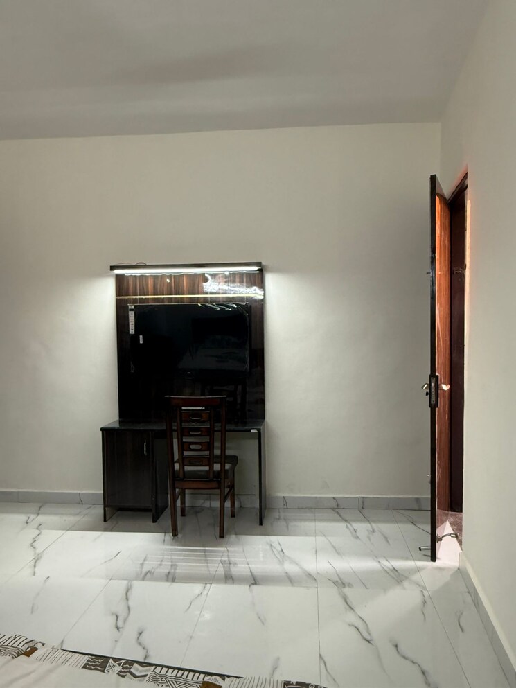 undefined, dlf-city-phase-iii 1 Bedroom 750 Sq.Ft. Builder Floor In Sector 24 Gurgaon 7998427