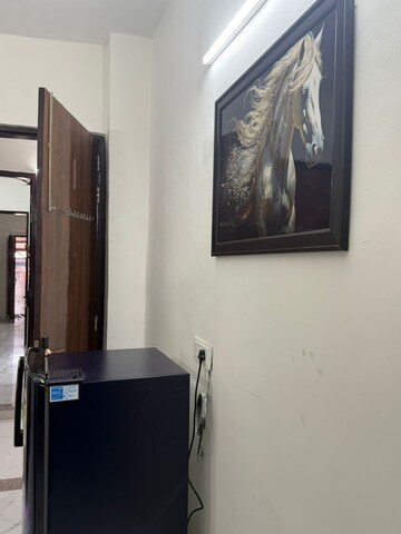 Furnished Amenities in 1 BHK Builder Floor at DLF City Phase III, Sector 24 – for Rent