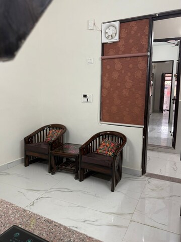 Living Room in 1 BHK Builder Floor at DLF City Phase III, Sector 24 – for Rent
