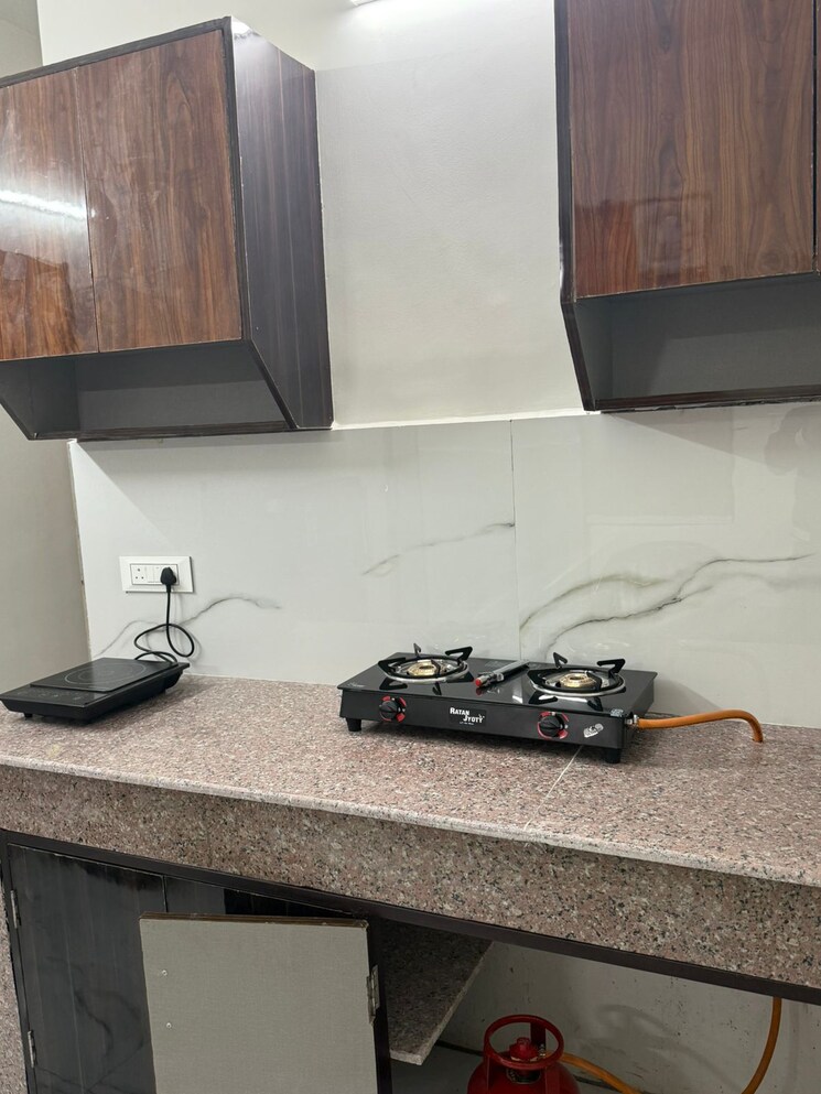 Living Room, dlf-city-phase-iii 1 Bedroom 750 Sq.Ft. Builder Floor In Sector 24 Gurgaon 7998427