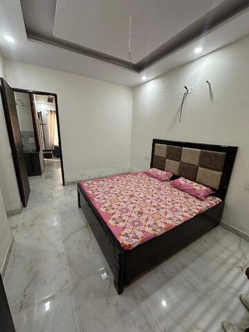 2 BHK Independent House For Rent in Sector 17