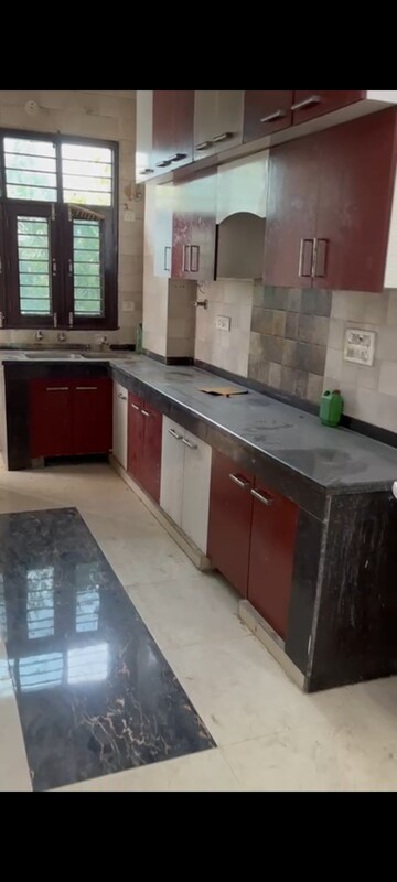 Kitchen in 2 BHK Independent House at Sector 28 – for Rent