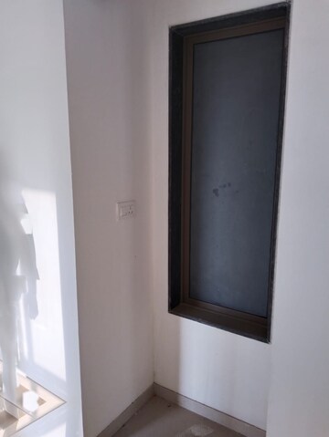 Room in 2 BHK Apartment at Lodha Casa Bella Gold, Dombivli East – for Sale
