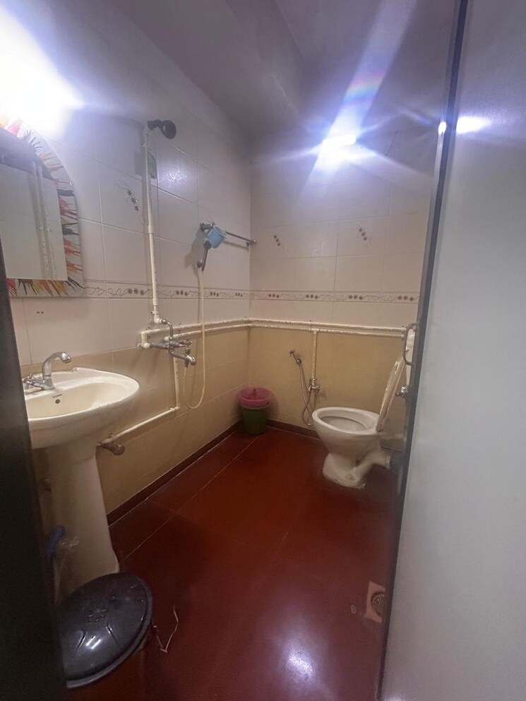 Bathroom, neelganga-apartment 1 Bedroom 600 Sq.Ft. Apartment In Lower Parel Mumbai 7998540