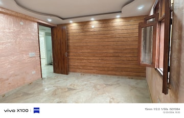 Room in 3 BHK Apartment at Abul Fazal Enclave Part 1 – for Sale