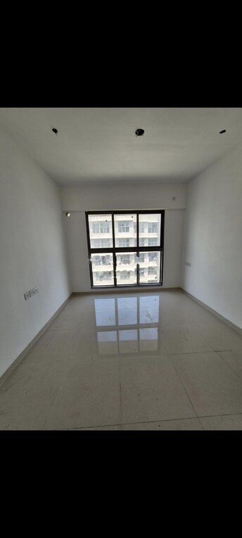 2 BHK Apartment For Rent in UK Luxecity Kandivali East Mumbai  7998610