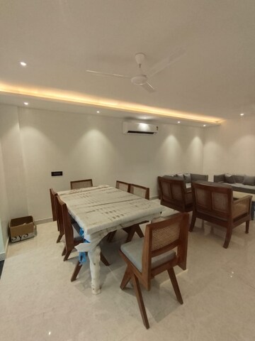 Master Bedroom in 3 BHK Builder Floor at Unitech Woodstock Floors, Sector 50 – for Rent