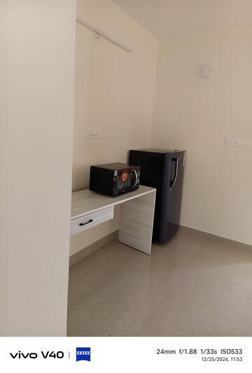 Room in 1 BHK Apartment at Indiranagar – for Rent