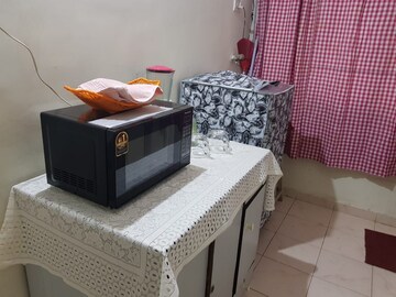 Furnished Amenities in 2 BHK Apartment at Valentine Apartments, Goregaon East – for Rent