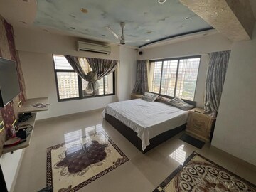 Bedroom in 4 BHK Apartment at Prarthna Heights, Parel – for Rent