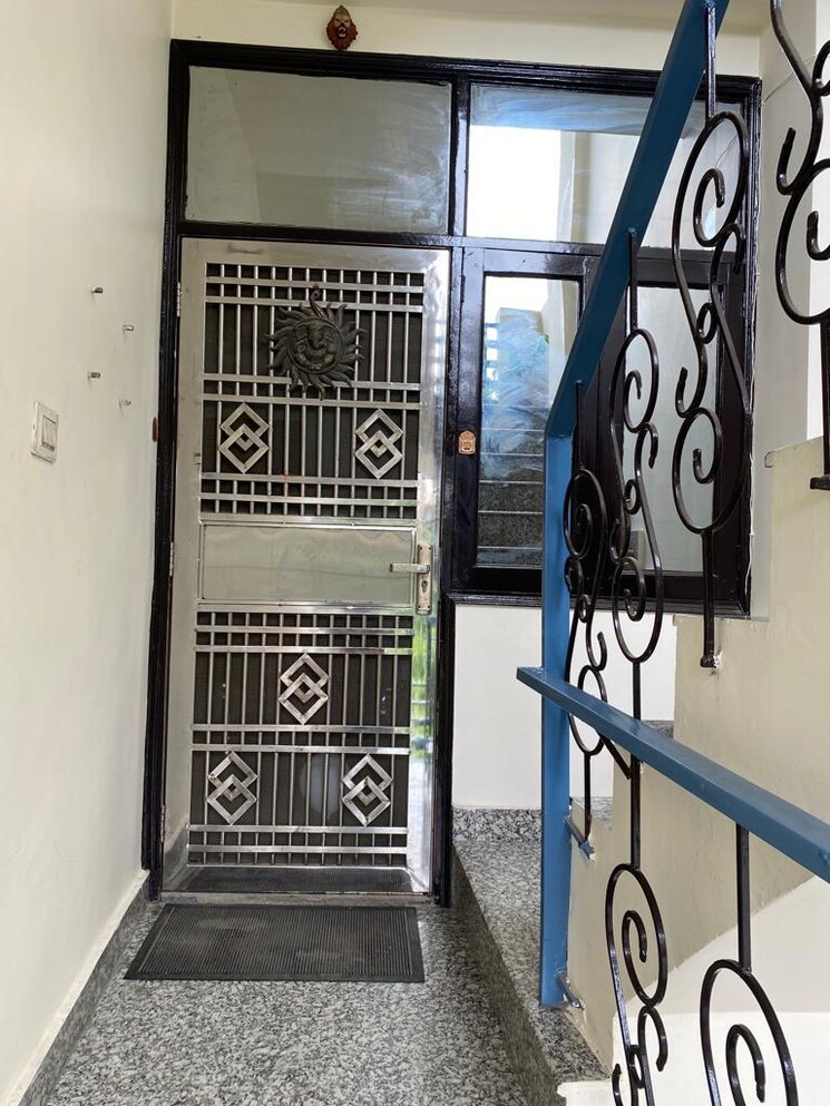 undefined, gyan khand 3 Bedroom 1250 Sq.Ft. Builder Floor In Gyan Khand Ghaziabad 7998701