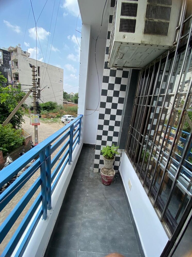 Balcony, gyan khand 3 Bedroom 1250 Sq.Ft. Builder Floor In Gyan Khand Ghaziabad 7998701