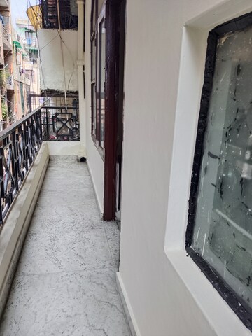 Balcony in 1 BHK Apartment at Khirki Extension – for Rent