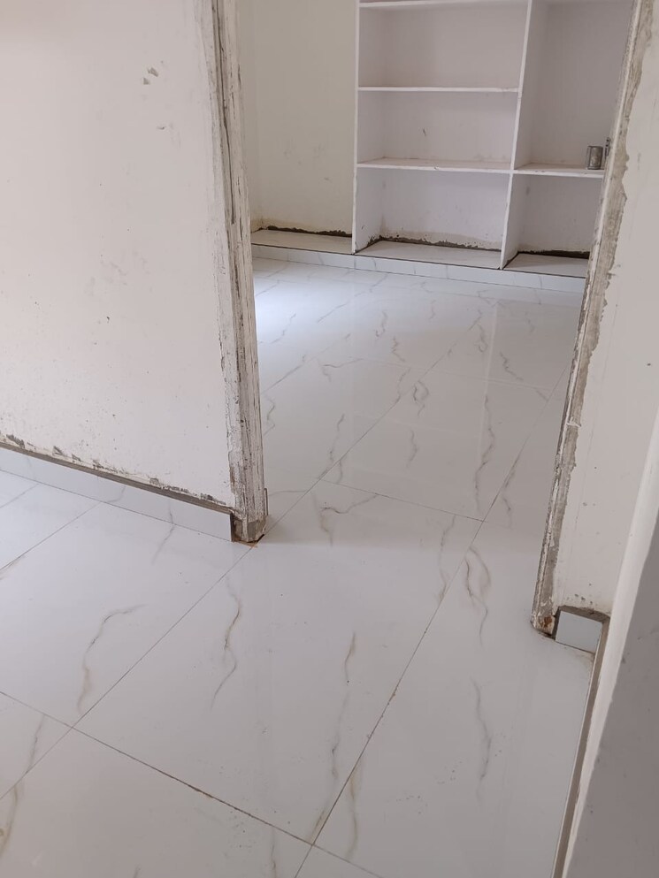 Room, madhura nagar 2 Bedroom 1050 Sq.Ft. Apartment In Madhura Nagar Vijayawada 7998891