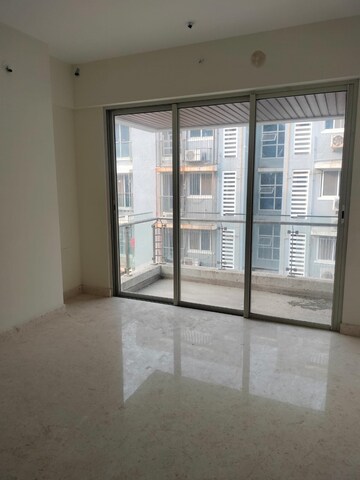 Room in 3 BHK Apartment at The Wadhwa The Nest, Andheri West – for Rent