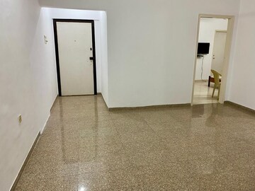 Room in 2 BHK Apartment at Valentine Apartments, Goregaon East – for Rent