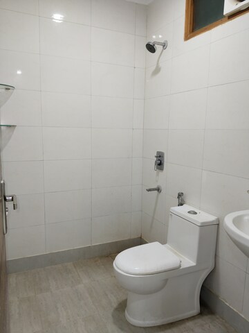 Bathroom in 3 BHK Apartment at Khirki Extension – for Rent