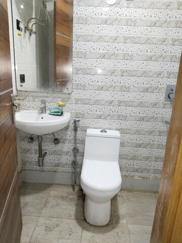 Bathroom in 3 BHK Apartment at Khirki Extension – for Rent