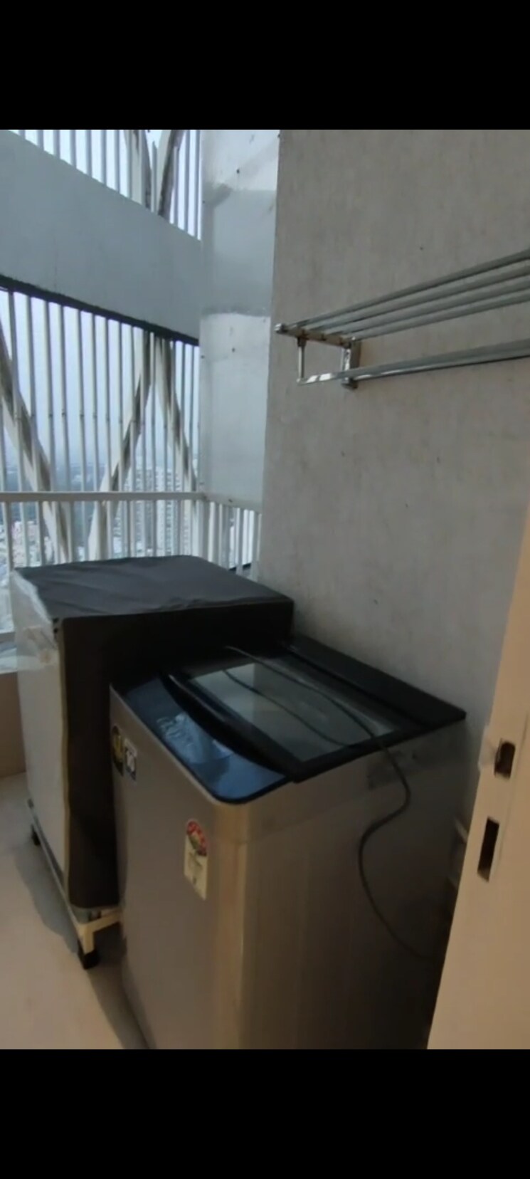 Kitchen, kundan-spaces-emirus 5 Bedroom 3000 Sq.Ft. Penthouse In Baner Pune 7998988