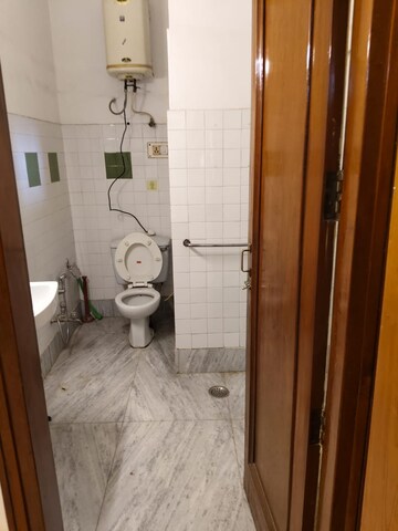 Bathroom in 3 BHK Builder Floor at Greater Kailash Part 3 – for Rent