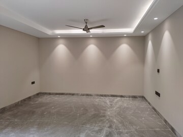 Room in 4 BHK Penthouse at Greater Kailash ii – for Sale