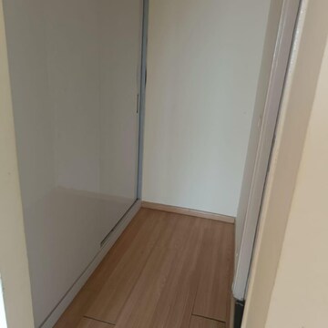 Room in 3.5 BHK Apartment at AIPL The Peaceful Homes, Sector 70a – for Sale