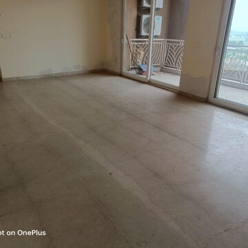 Room in 3.5 BHK Apartment at AIPL The Peaceful Homes, Sector 70a – for Sale