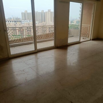 Room in 3.5 BHK Apartment at AIPL The Peaceful Homes, Sector 70a – for Sale