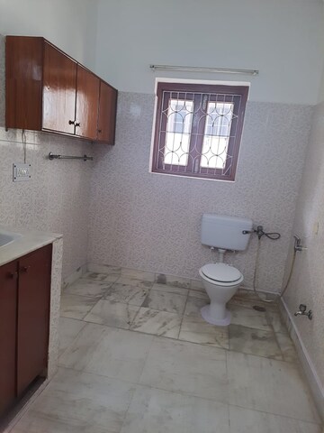 Master Bedroom in 2 BHK Builder Floor at Green Park – for Rent