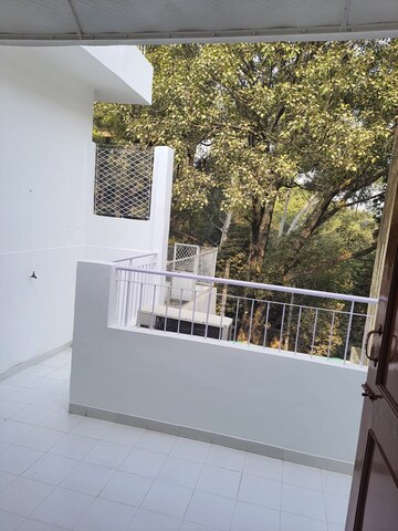 Balcony in 2 BHK Builder Floor at Green Park – for Rent