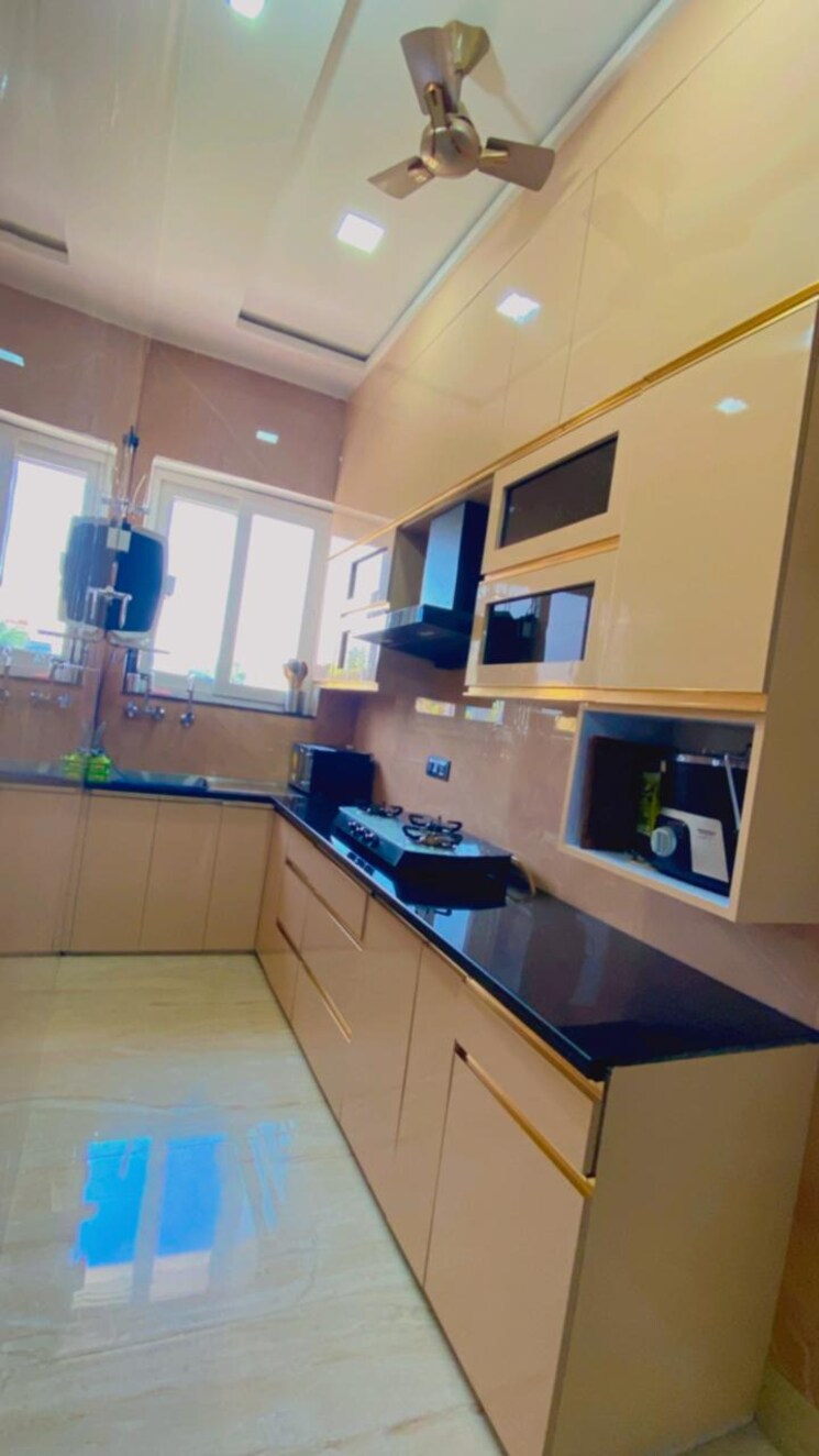 Kitchen, subhash nagar 4 Bedroom 101 Sq.Yd. Builder Floor In Subhash Nagar Dehradun 7999053