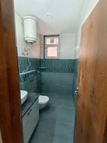 Bathroom in 3 BHK Apartment at Emaar Emerald Estate, Sector 65 – for Rent