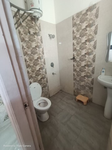 Bathroom in 3 BHK Apartment at Kishanpura – for Rent