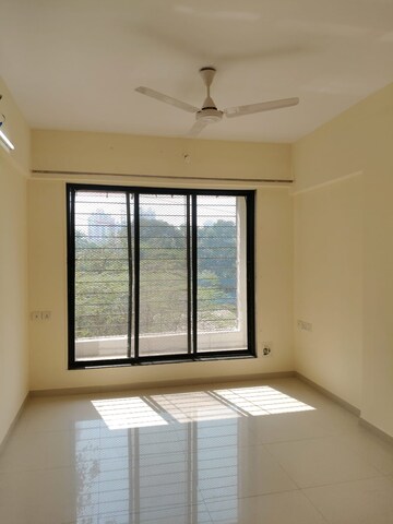 Room in 1 BHK Apartment at Ekta CHS Mulund West, Mulund West – for Sale