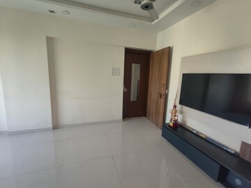 Room in 3 BHK Apartment at The Great Eastern, Kanjurmarg East – for Rent