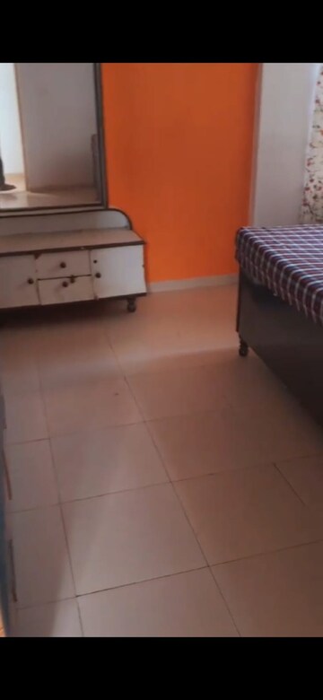 Room in 3 BHK Apartment at Auric City Homes, Sector 82 – for Sale