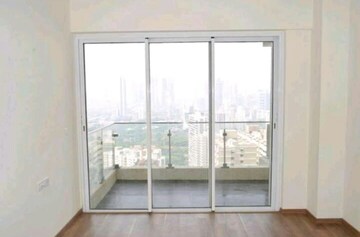 Room in 2 BHK Apartment at LnT Realty Crescent Bay, Parel – for Rent