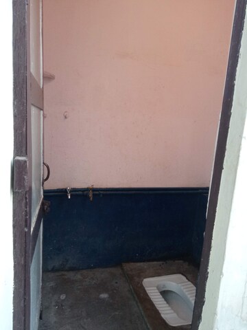 Bathroom in 1 RK Apartment at Paschim Vihar – for Rent