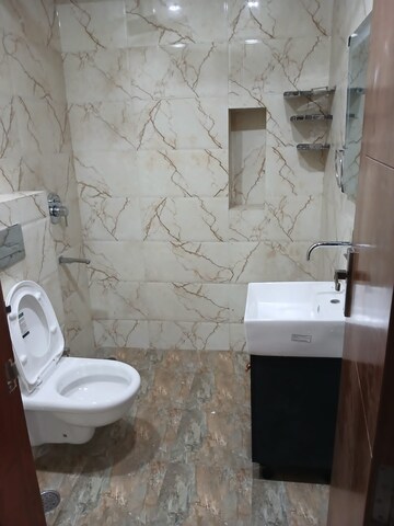 Bathroom in 3 BHK Builder Floor at Vipul World Floors, Sector 48 – for Rent