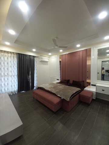 Bedroom in 4 BHK Builder Floor at Kibithu Homes, Sector 47 – for Rent